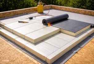 ciepły dach z pianką pir
